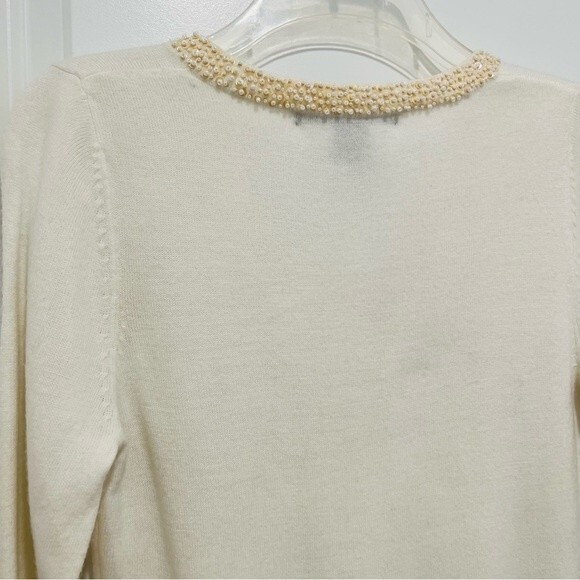 Scott Taylor Ivory V-Neck Sweater Women's Sz. Medium Pearl/Sequin Collar Soft - Picture 9 of 11